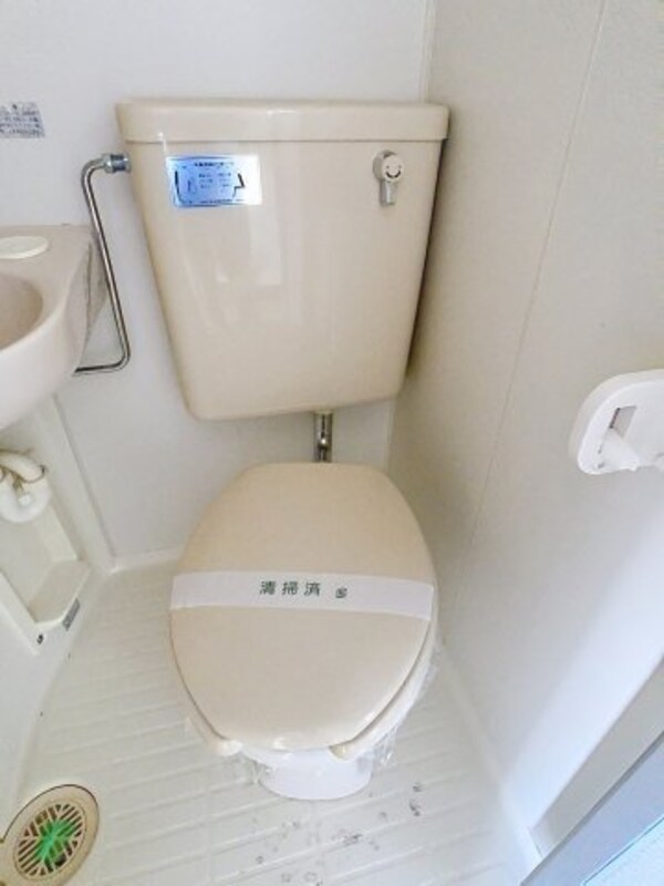 トイレ(2025年8月撮影※現況を優先します。)