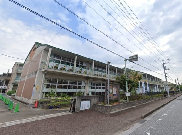 周辺環境(高知市立江陽小学校 712m)