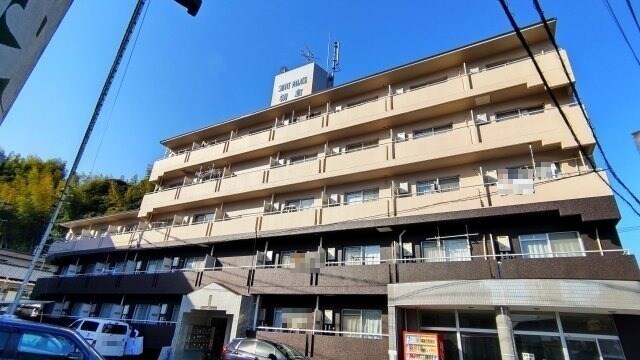 物件外観写真1　(現況を優先します。（撮影時期：2022年2月）)