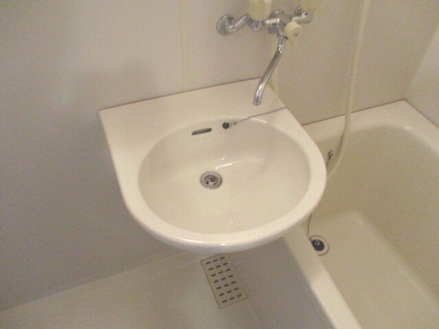 物件内観写真6　(現況を優先します。（撮影時期：2018年12月）)