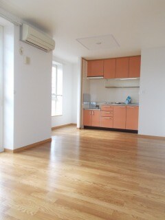 物件内観写真7　(居室・リビング)