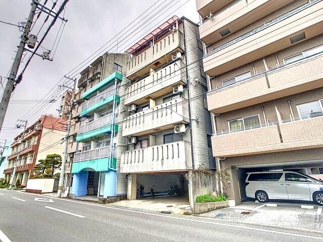 物件外観写真1　(2024年3月撮影)