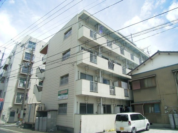 外観(現況が相違する場合は現況を優先致します。)