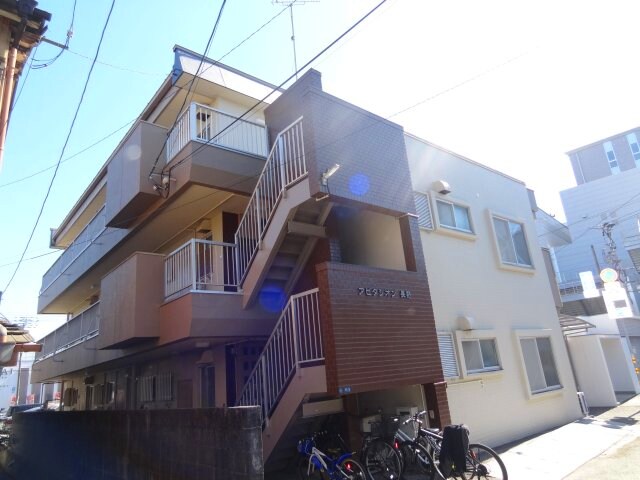 物件外観写真1　(2018年10月撮影)