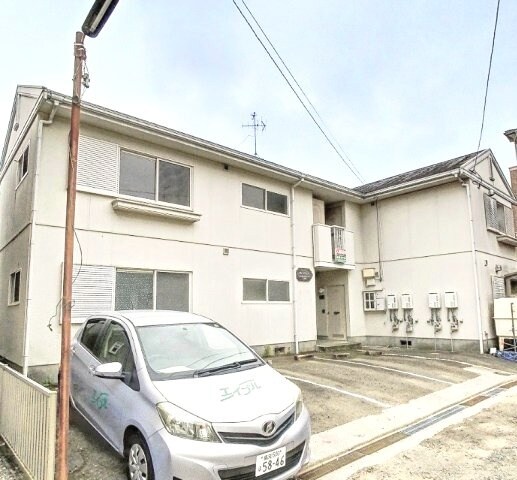 物件外観写真1　(2023年3月撮影)