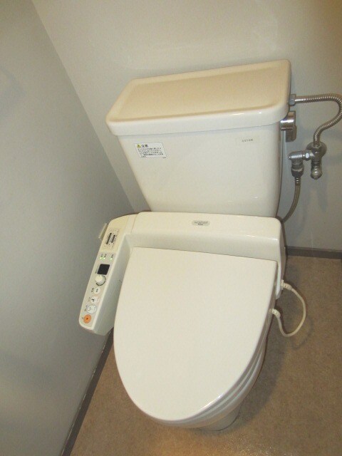 物件内観写真5　(2015年12月撮影)