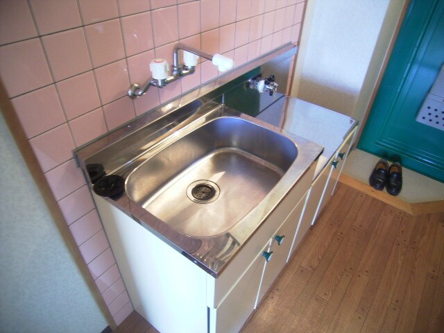 物件内観写真3　(2010年5月撮影)