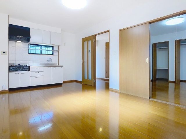 物件内観写真3　(2025年10月撮影※現況を優先します。)