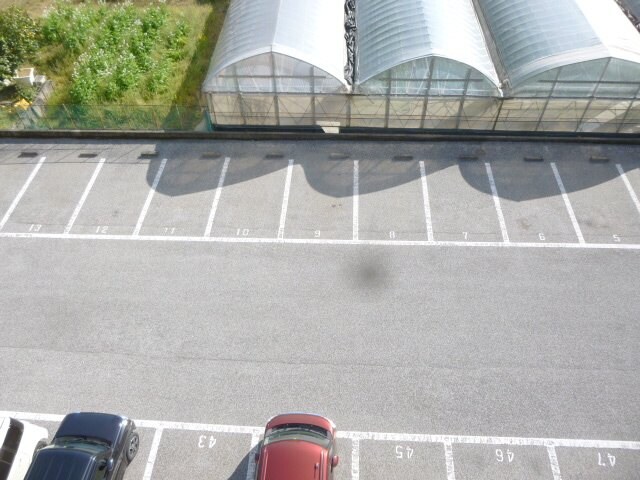 物件外観写真2　(現況が相違する場合は現況を優先致します。（2016年3月撮影)