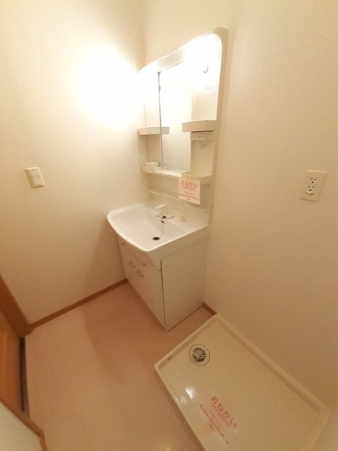 物件内観写真7　(洗面所)