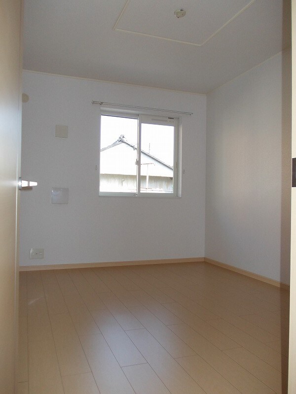 物件内観写真6　(居室・リビング)