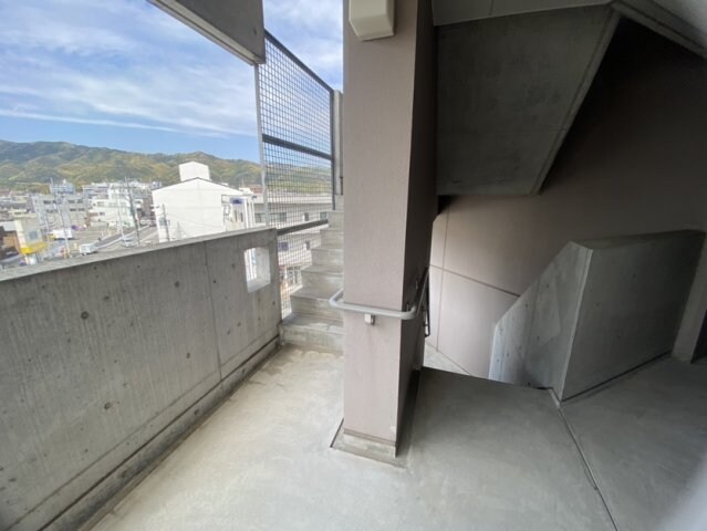 物件外観写真2　(現況が相違する場合は現況を優先致します。)