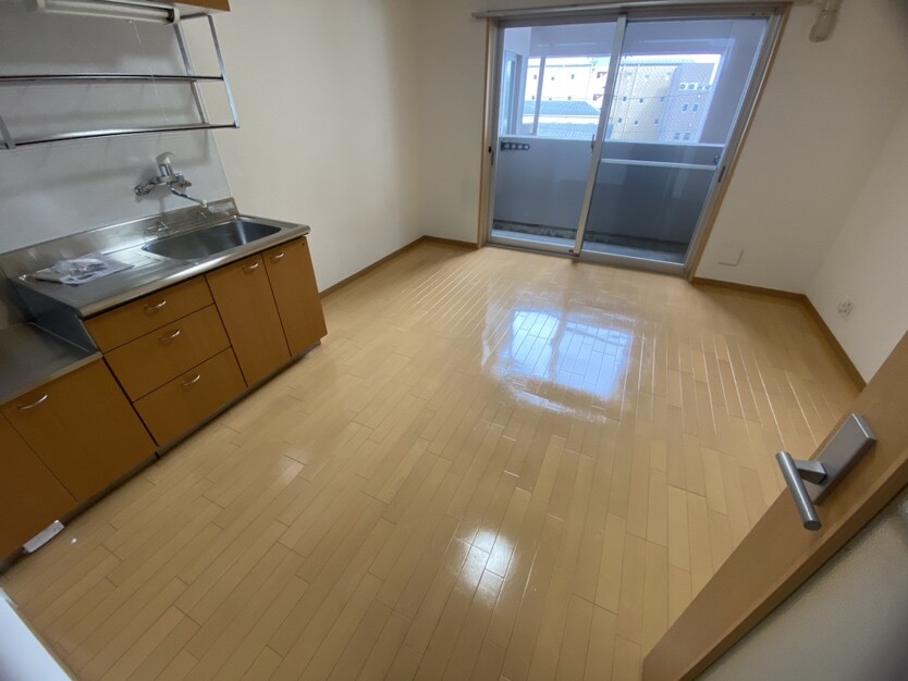 物件内観写真11　(現況が相違する場合は現況を優先致します。)