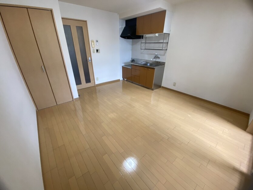 物件内観写真12　(現況が相違する場合は現況を優先致します。)