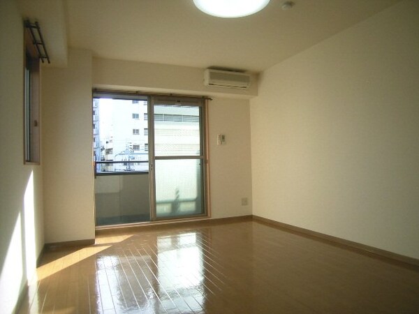 内装他(2009年12月撮影)