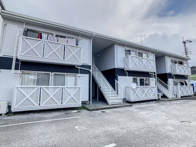 物件外観写真1　(現況が相違する場合は現況を優先致します。)