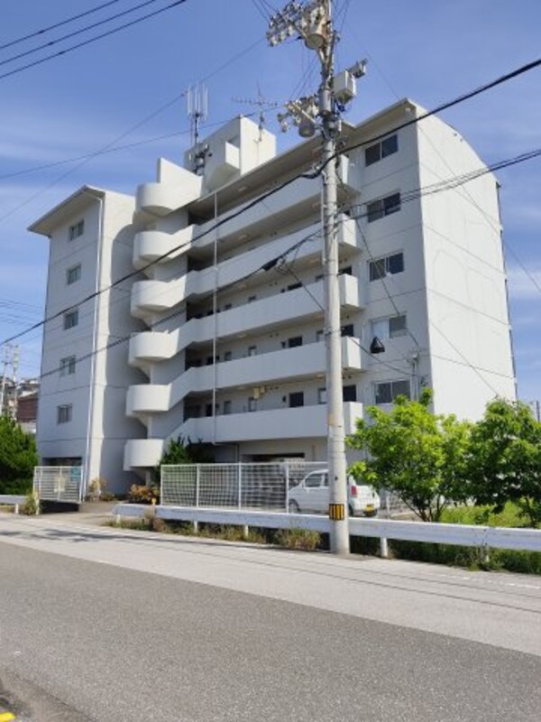 外観(現況が相違する場合は現況を優先致します。)