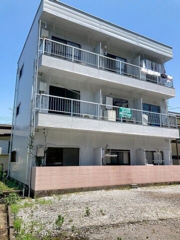 物件外観写真1　(現況が相違する場合は現況を優先致します。)