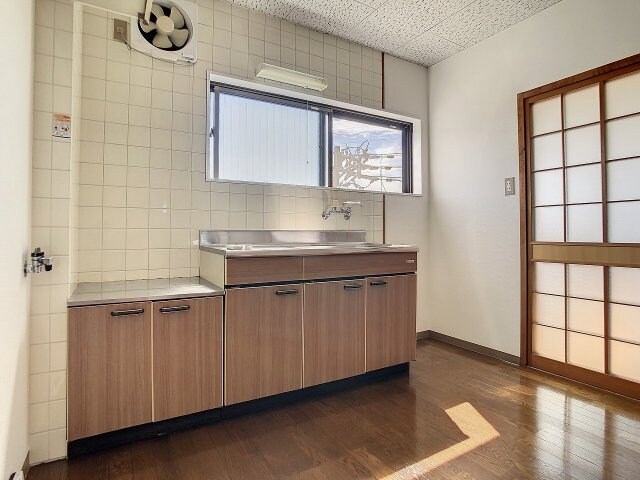 物件内観写真3　(2023年9月撮影※現況を優先します。)