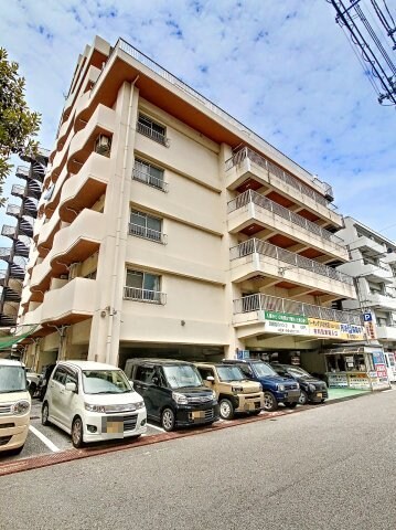 物件外観写真1　(2023年2月撮影)