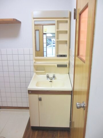 物件内観写真6　(2018年6月撮影)