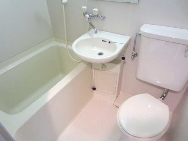 物件内観写真4　(2015年5月撮影)