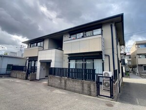 エピナール A棟外観写真