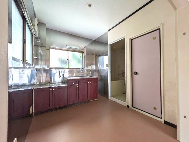 物件内観写真2　(2025年6月撮影※現況を優先致します。)