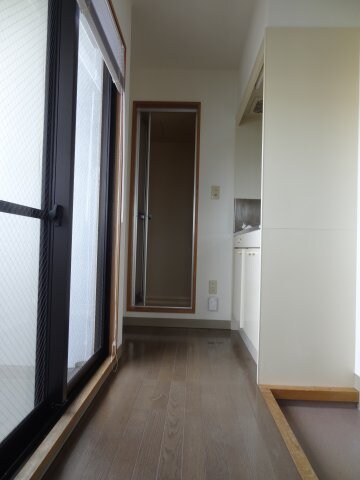 物件内観写真5　(2018年撮影。現況が相違する場合は現況を優先致します。)