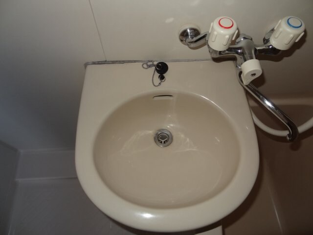 物件内観写真8　(2018年撮影。現況が相違する場合は現況を優先致します。)