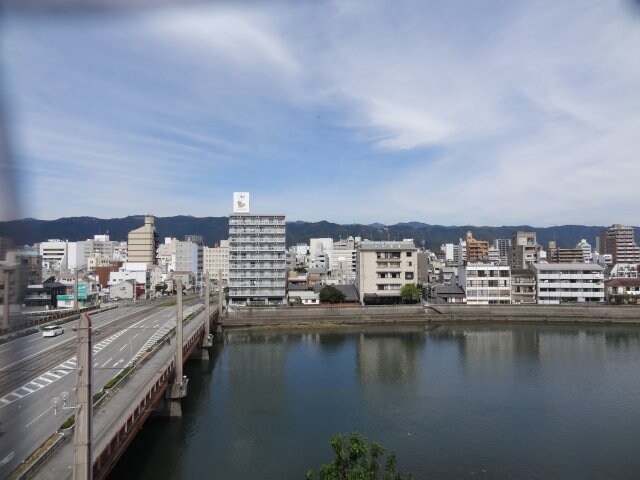 物件内観写真15　(2018年撮影。現況が相違する場合は現況を優先致します。)