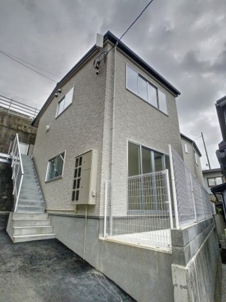 カーサブライト西秦泉寺外観写真