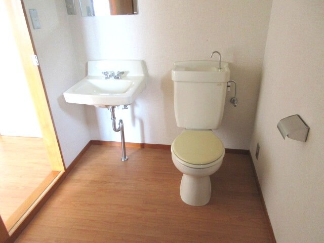 物件内観写真5　(2018年3月撮影)