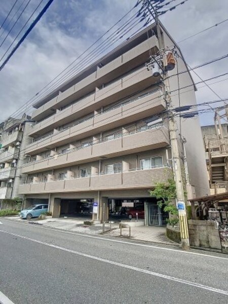 エルミタージュ天神外観写真