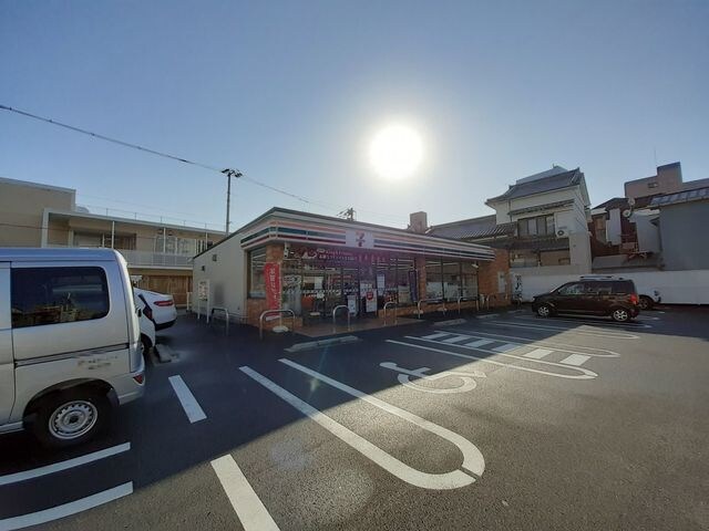 セブンイレブン 高知稲荷町店