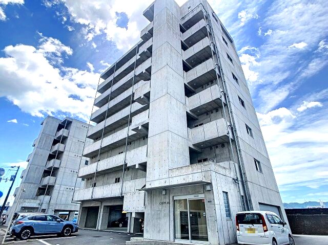 物件外観写真1　(2022年8月撮影)