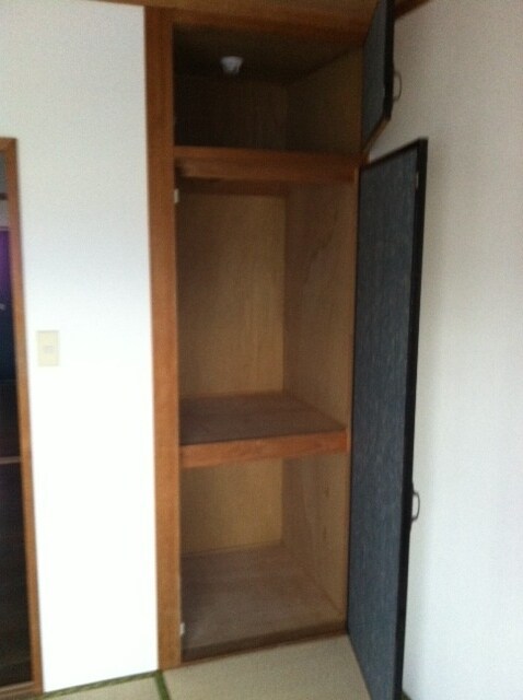 物件内観写真8　(2012年1月撮影)