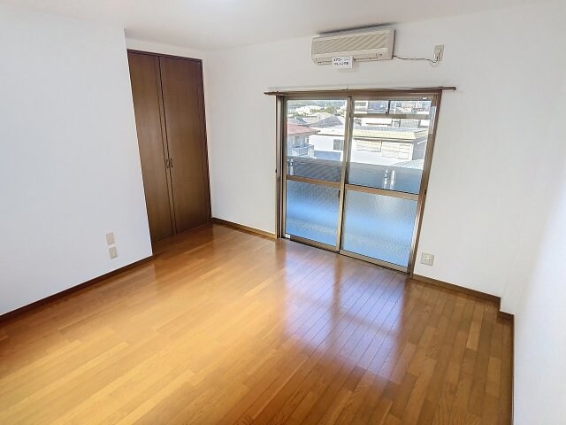 物件内観写真4　(2025年10月撮影※現況を優先します。)