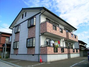 サンハイツ南久万外観写真