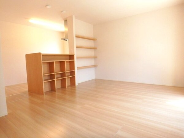 居室(LDK１３．５帖)