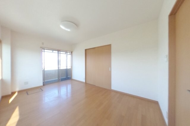 物件内観写真2　(現状を優先致します。(撮影時期：2022.10))