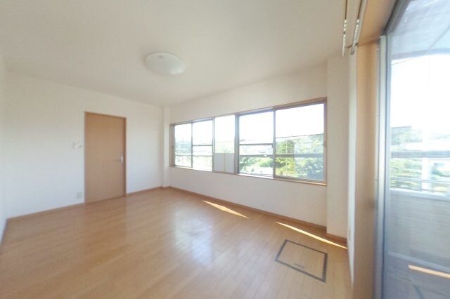 物件内観写真8　(現状を優先致します。(撮影時期：2022.10))