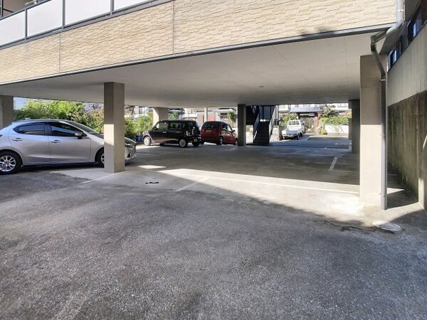 駐車場(2025年11月撮影)