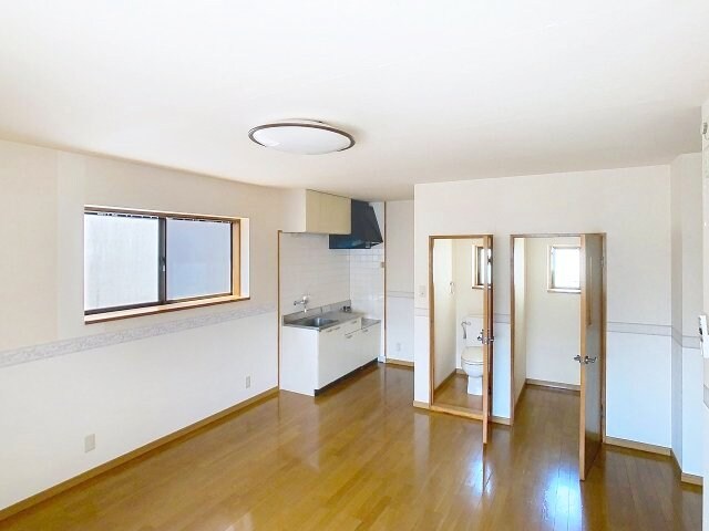 物件内観写真2　(2025年6月撮影)