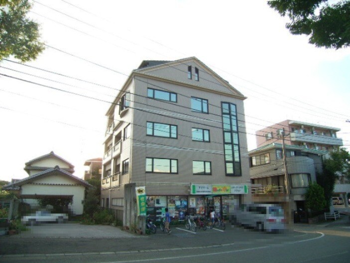 物件外観写真1　(2007年10月撮影)