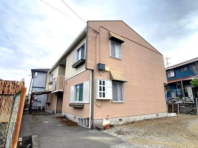 物件外観写真1　(2025年2月撮影)