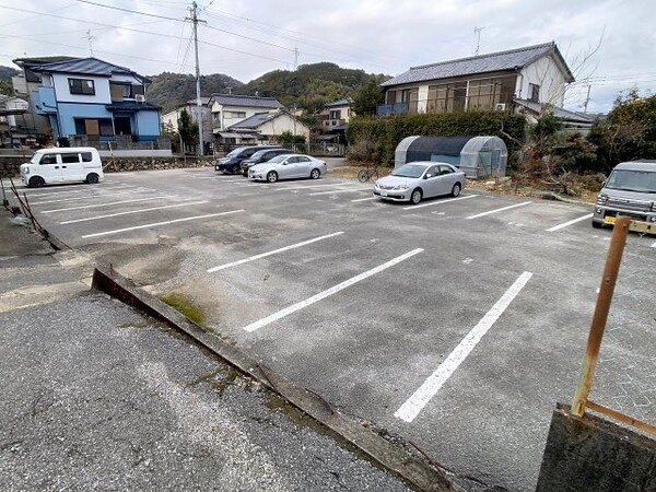 駐車場(2025年2月撮影)