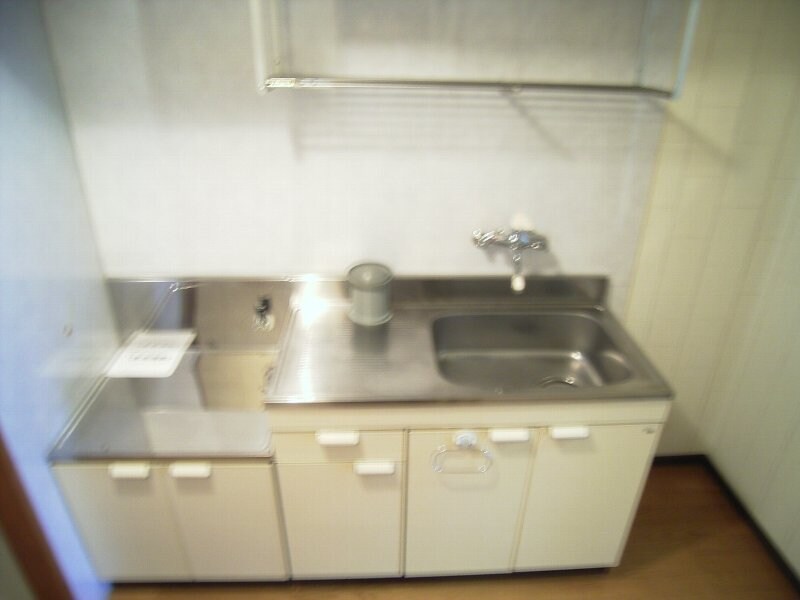 物件内観写真3　(2004年11月撮影)