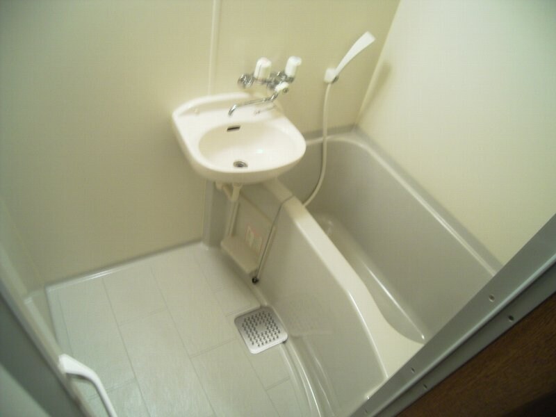 物件内観写真4　(2004年11月撮影)