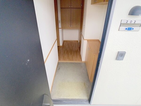 玄関(2025年1月撮影)